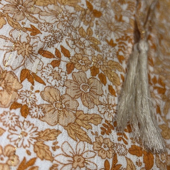 NWT Cupcakes & Cashmere Square Neck Floral Tassel Blouse Size Small Oversized - Picture 4 of 7